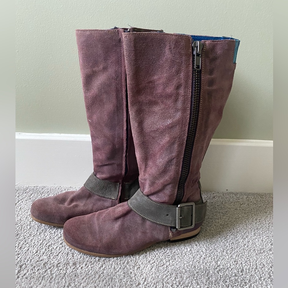 Women's Suede Fluevog Boots in Purple